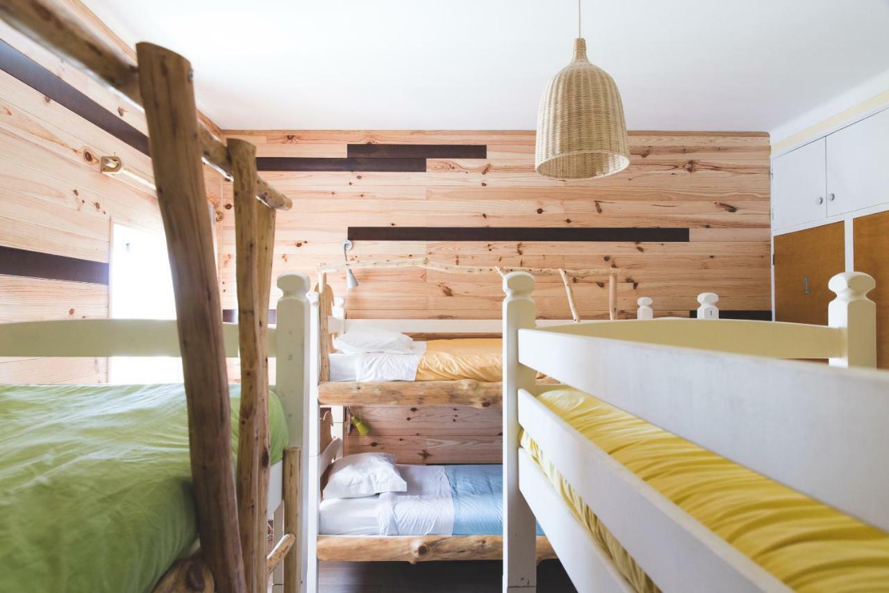 Good Feeling Hostel & Guest House Raposeira  Εξωτερικό φωτογραφία